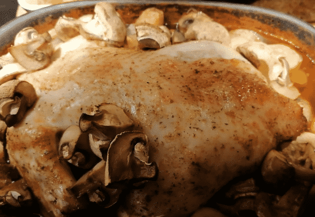 Kyckling i lergryta med champinjoner