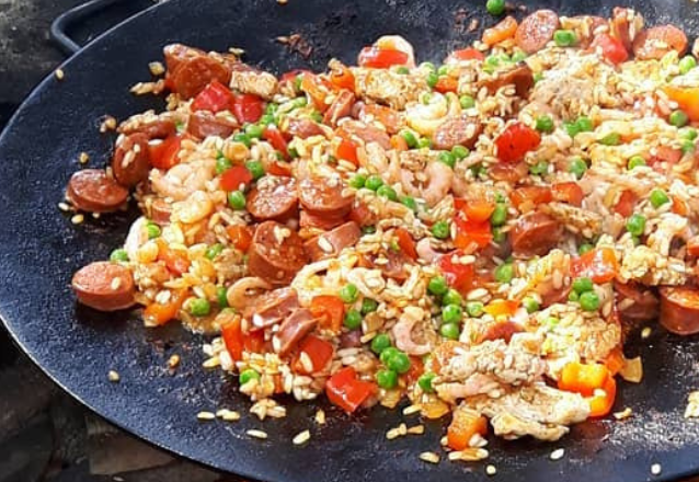 Paella i muurikka